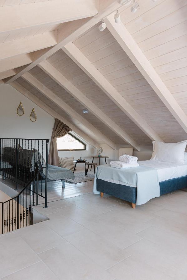Ariti Luxury Apartment, Nikiana Buitenkant foto