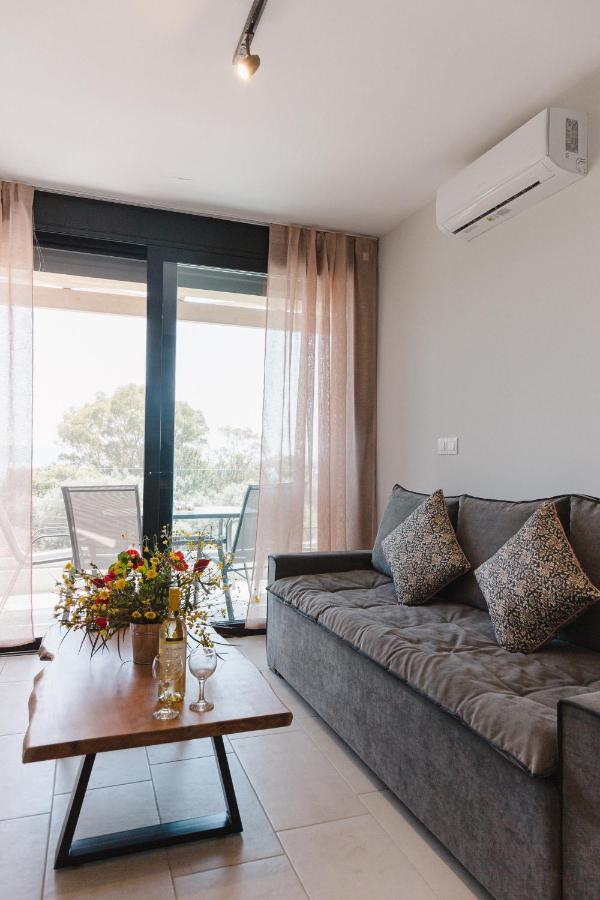 Ariti Luxury Apartment, Nikiana Buitenkant foto