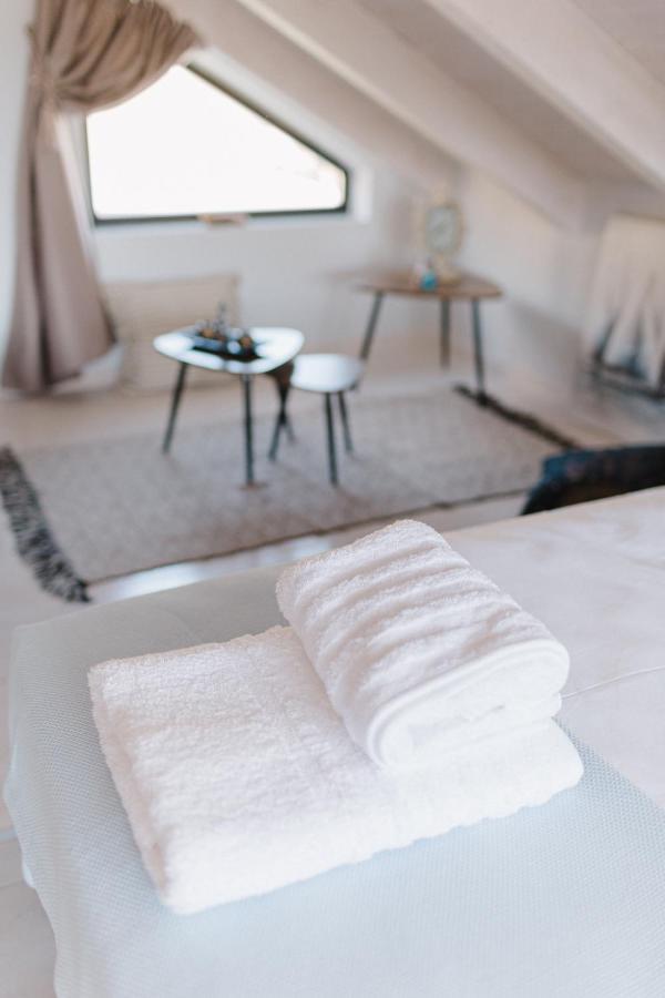 Ariti Luxury Apartment, Nikiana Buitenkant foto